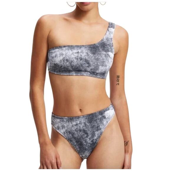 Good American WOMEN ALWAYS FITS GREY TIE DYE GOOD WAIST CHEEKY BOTTOM SIZE 4X/5X - Picture 1 of 4